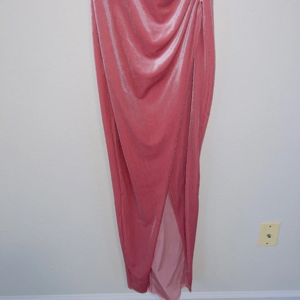 NWT Fashion Nova Pink Velvet Never Ending Night Sleeveless Side Slit Maxi Dress - Picture 3 of 4
